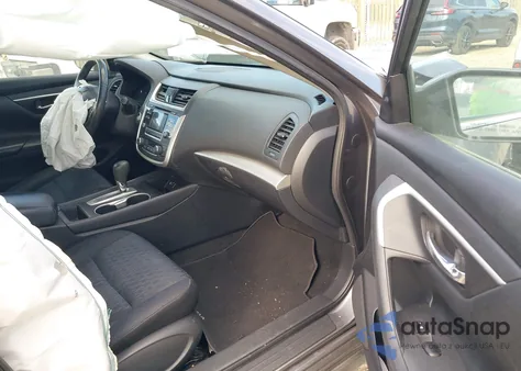 2017 Nissan Altima 2.5 Sv z USA, uszkodzony, nr VIN 1N4AL3AP0HC288370